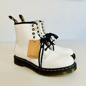 NEW DR. MARTENS AIRWAIR GENDER INCLUSIVE JADON PLATFORM ANKLE BOOT BOOTIE 7M/8W